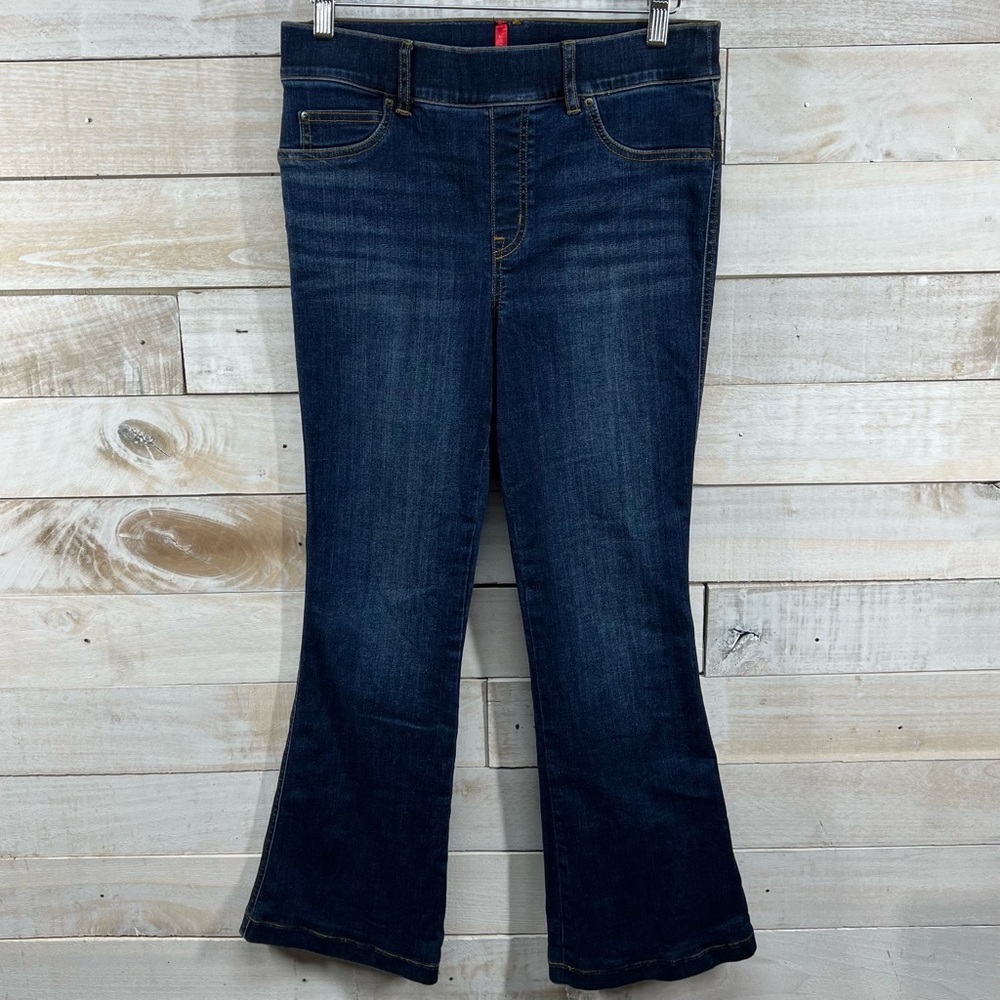 Spanx EveryWear Flare Jeans‎ Women Medium Pull On Dark Wash Stretch Denim